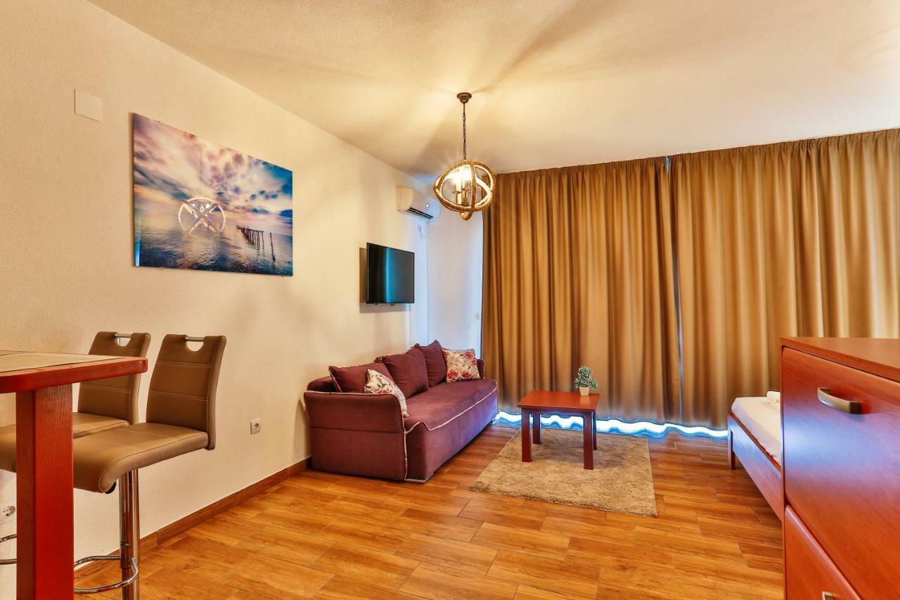 סוטומורה Luna Apartmani מראה חיצוני תמונה