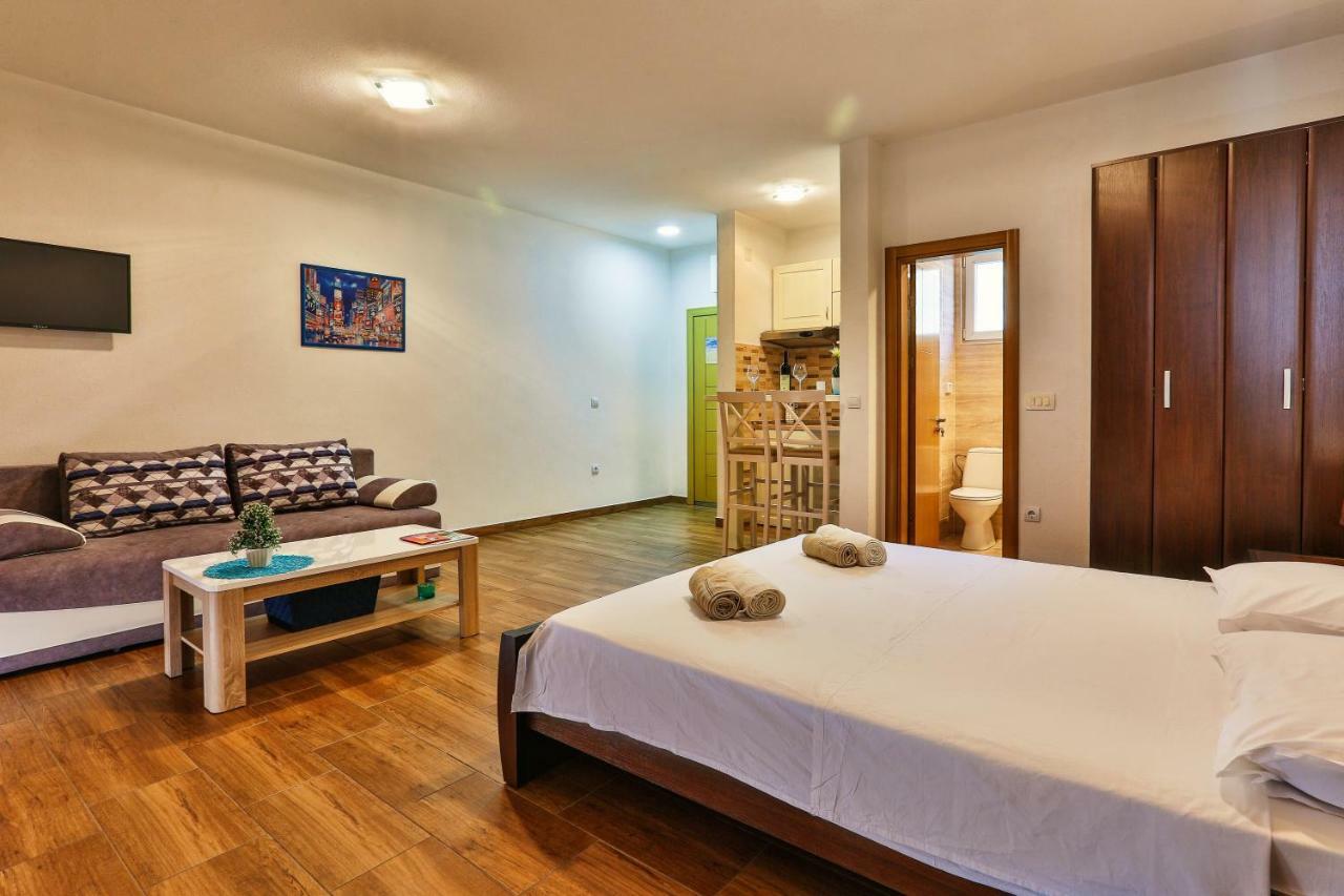 סוטומורה Luna Apartmani מראה חיצוני תמונה