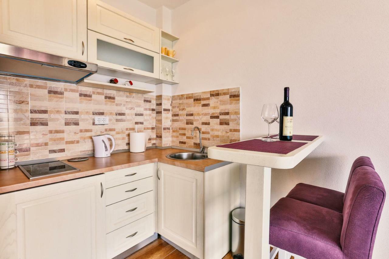 סוטומורה Luna Apartmani מראה חיצוני תמונה