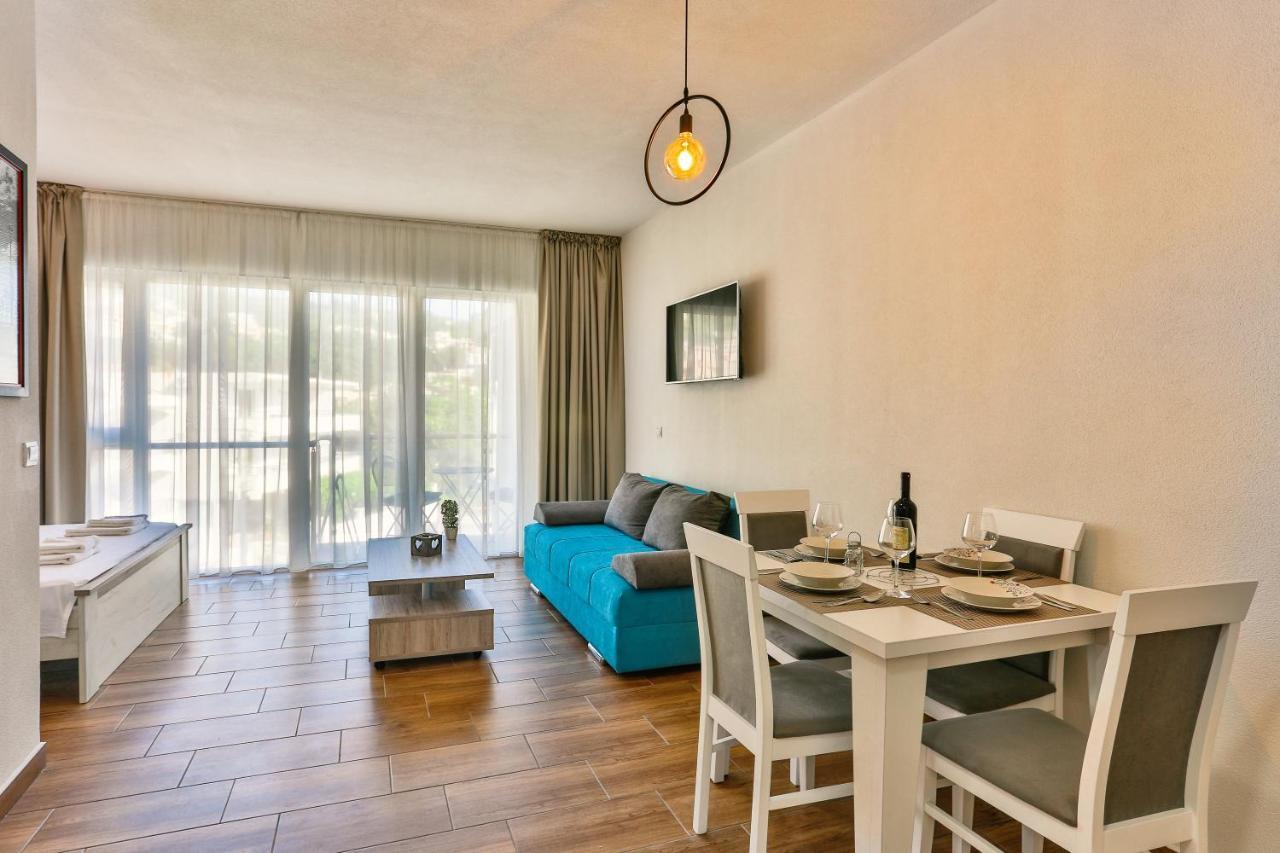 סוטומורה Luna Apartmani מראה חיצוני תמונה